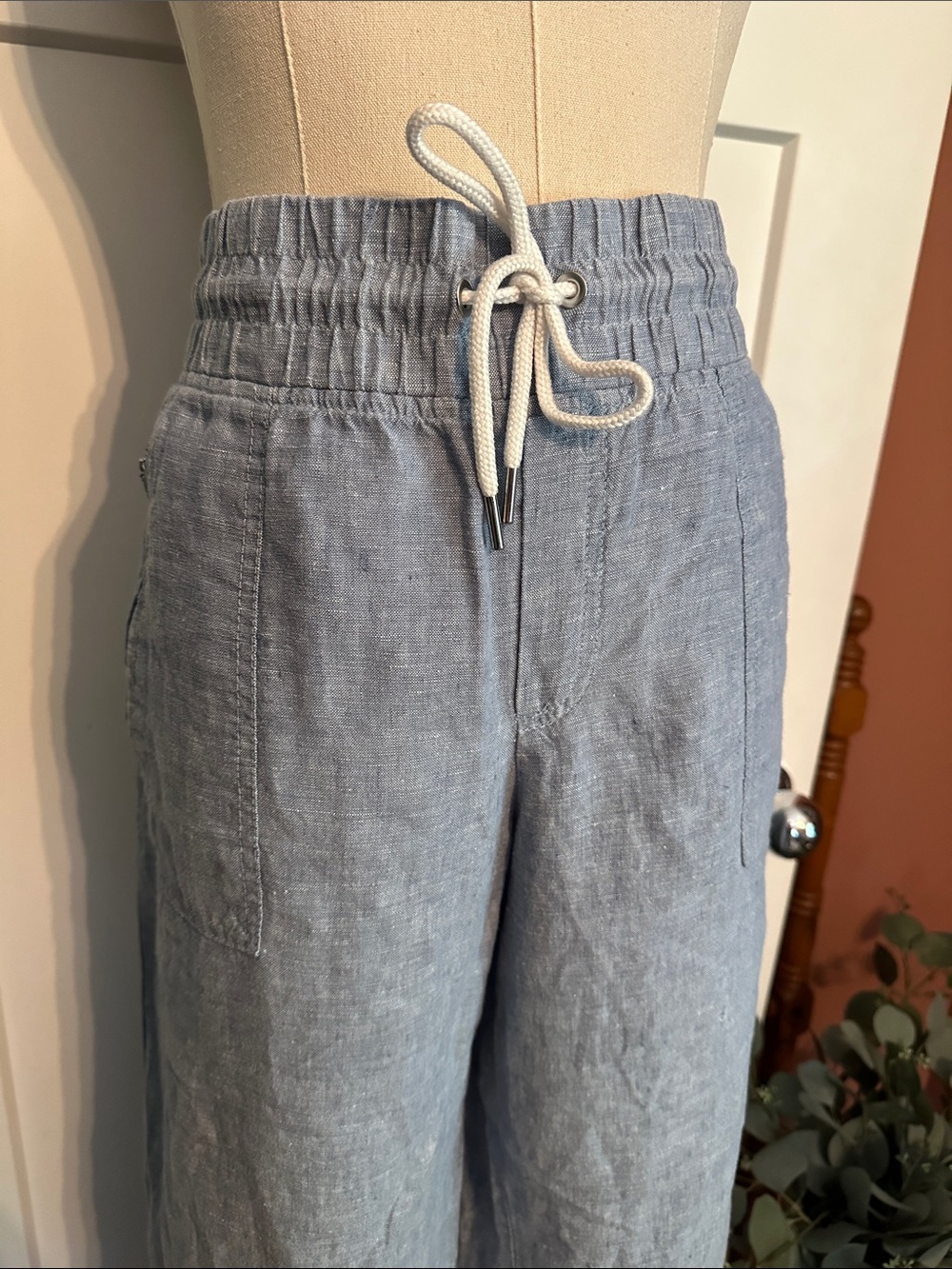 Athleta Cabo Linen Wide Leg 12 chambray pockets drawstring pants - Picture 5 of 16